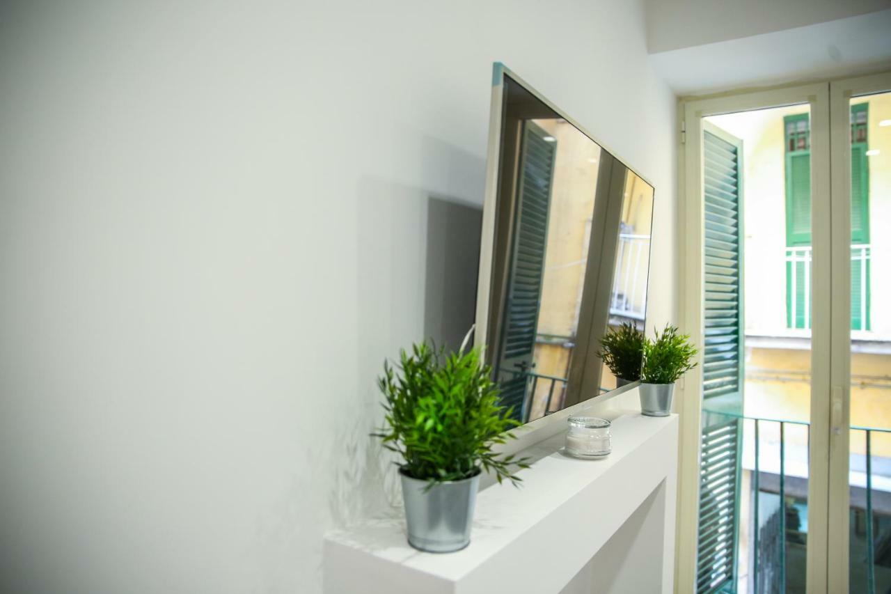 Medina Suite 24 เนเปิลส์ ภายนอก รูปภาพ